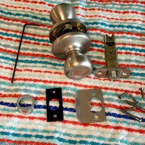 Kwikset Tylo Doorknob Satin Nickel